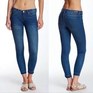 Blank NYC Intro Skinny Crop Raw Hem Medium Wash Size 29